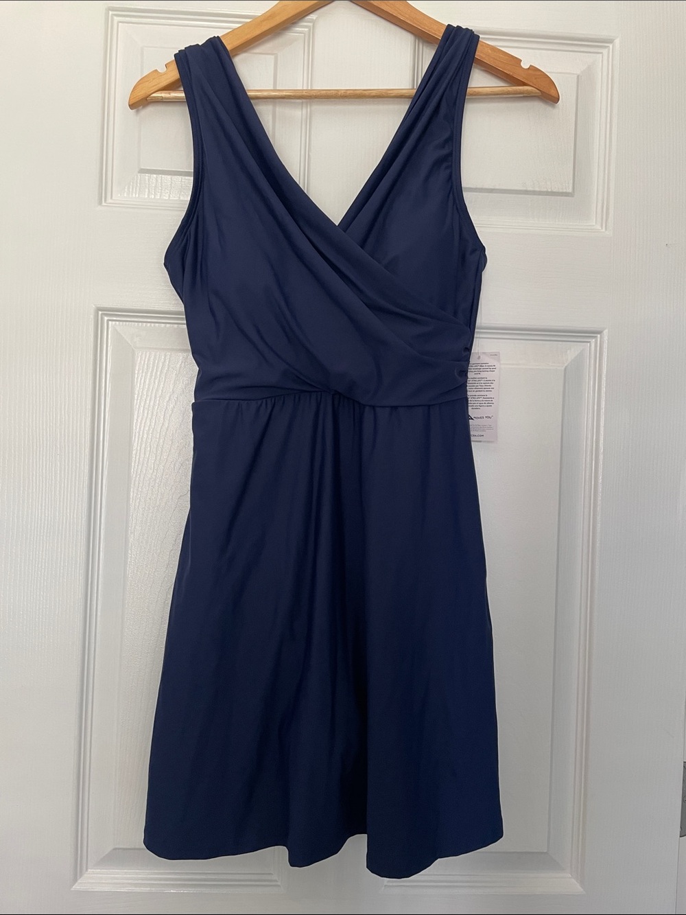 Lands End ladies one piece swimsuit with attached skirt NWT